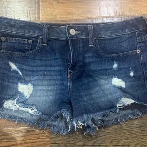 Express low rise shortie Jean shorts size 10